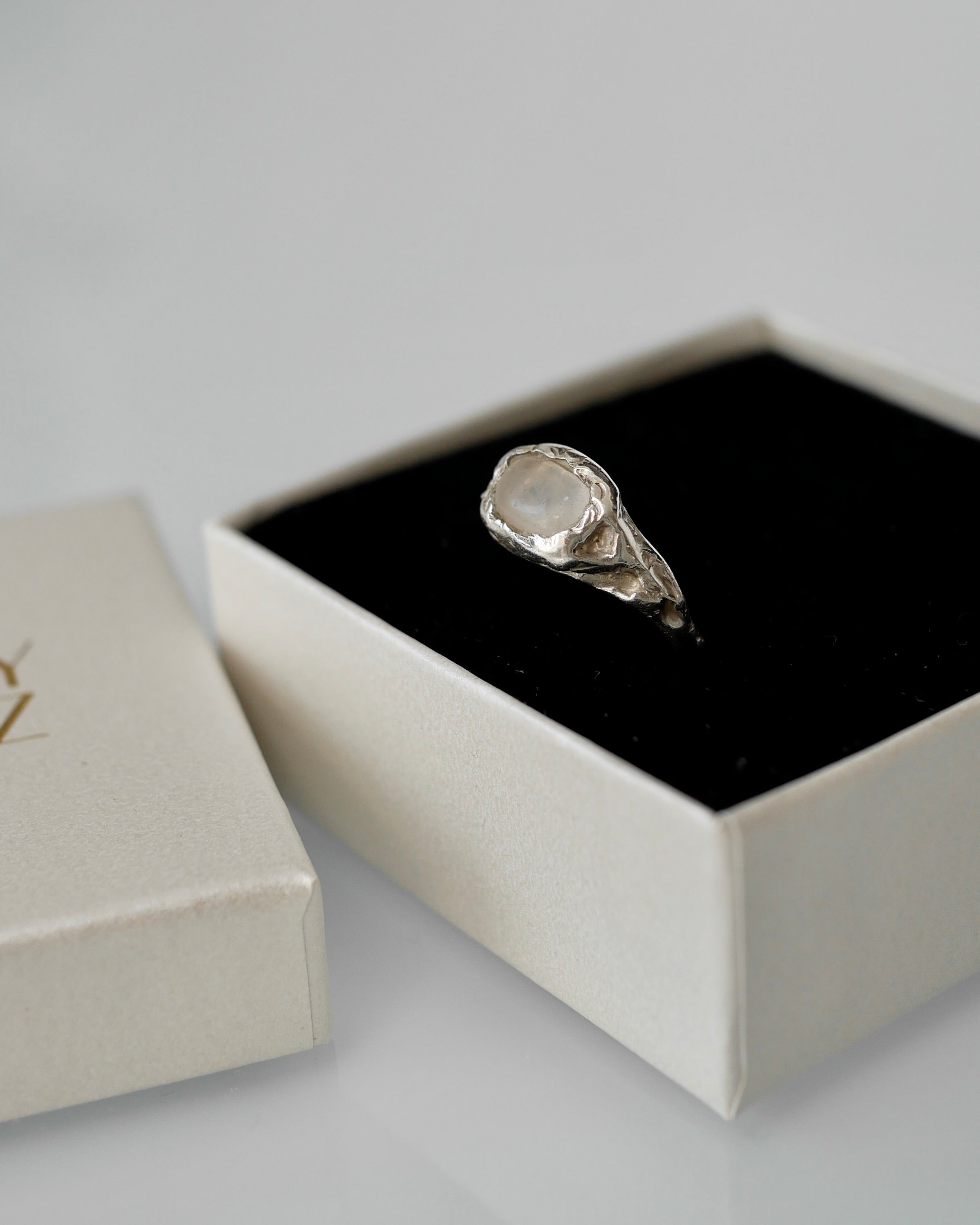 Silver clear quartz ring