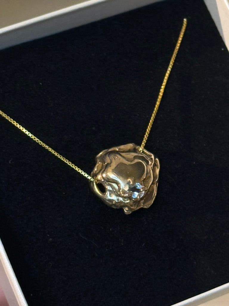 Oyster necklace 01