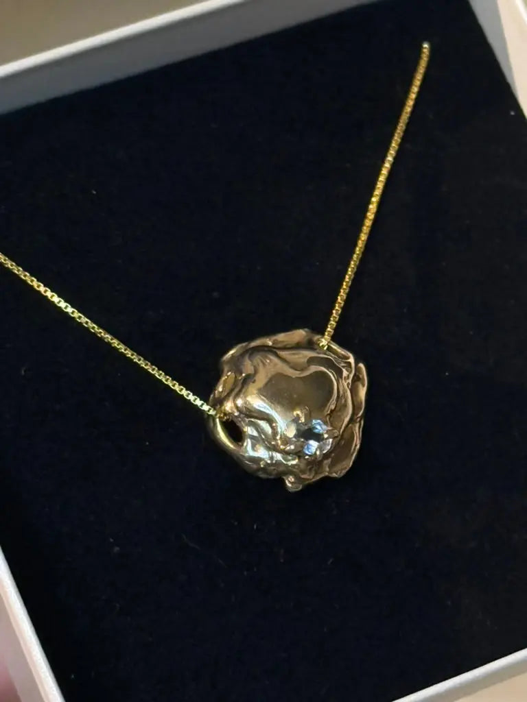 Oyster necklace 01 CharityGoodz