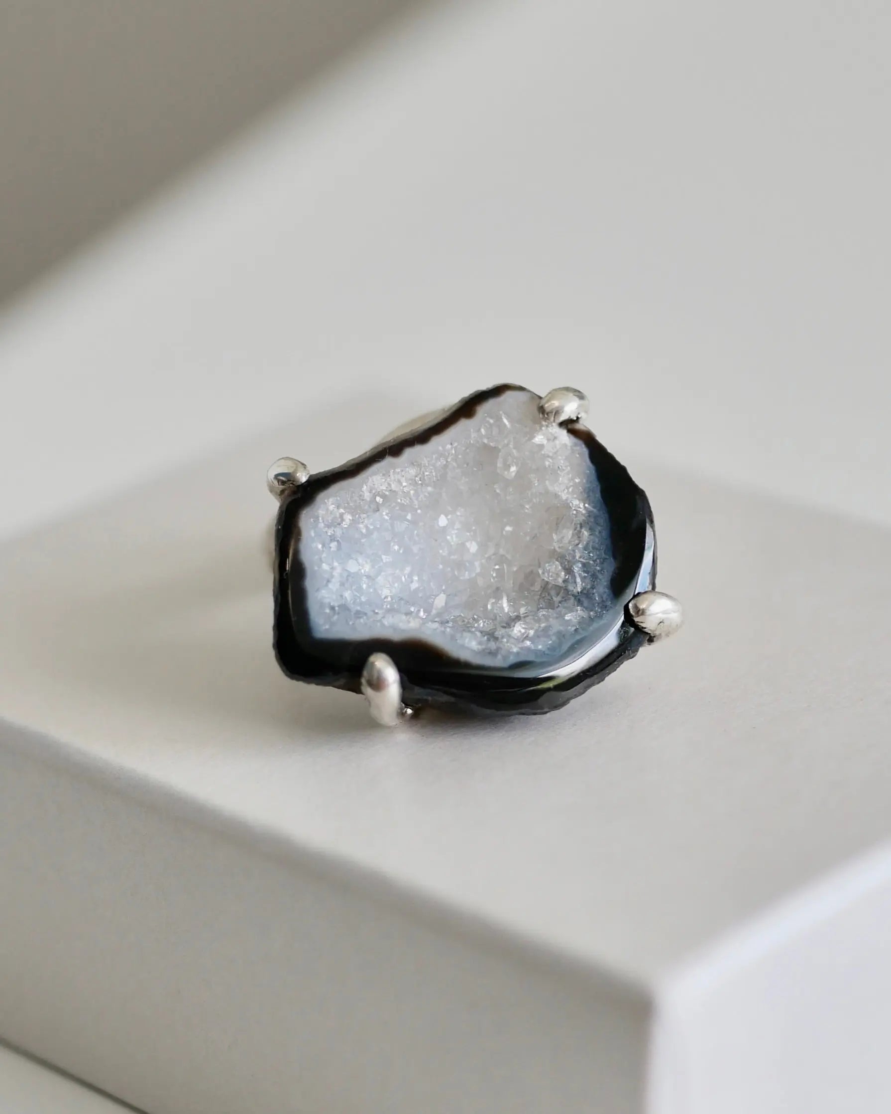 Silver Agate ring 01 CharityGoodz