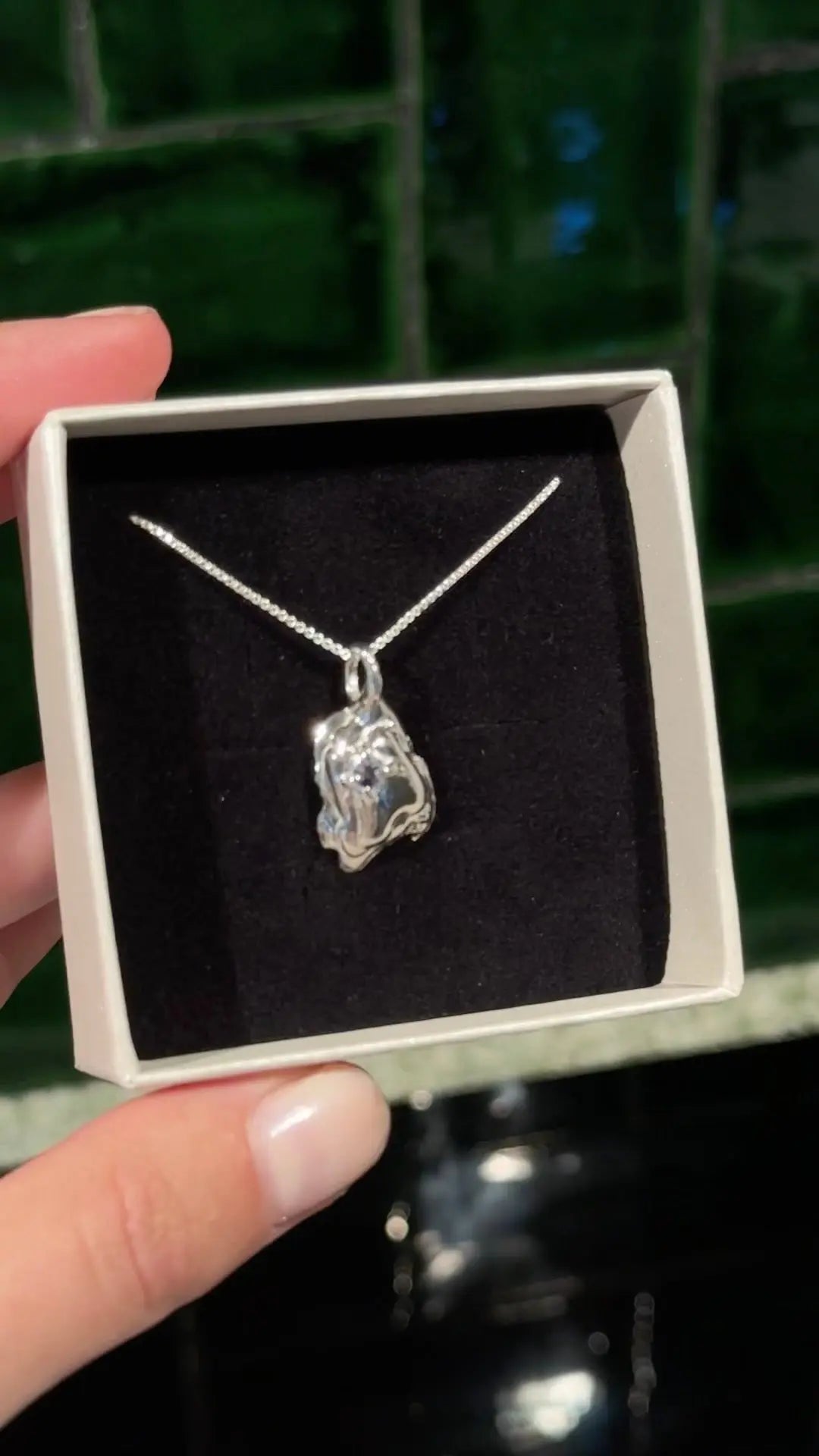 Oyster necklace silver 01 CharityGoodz