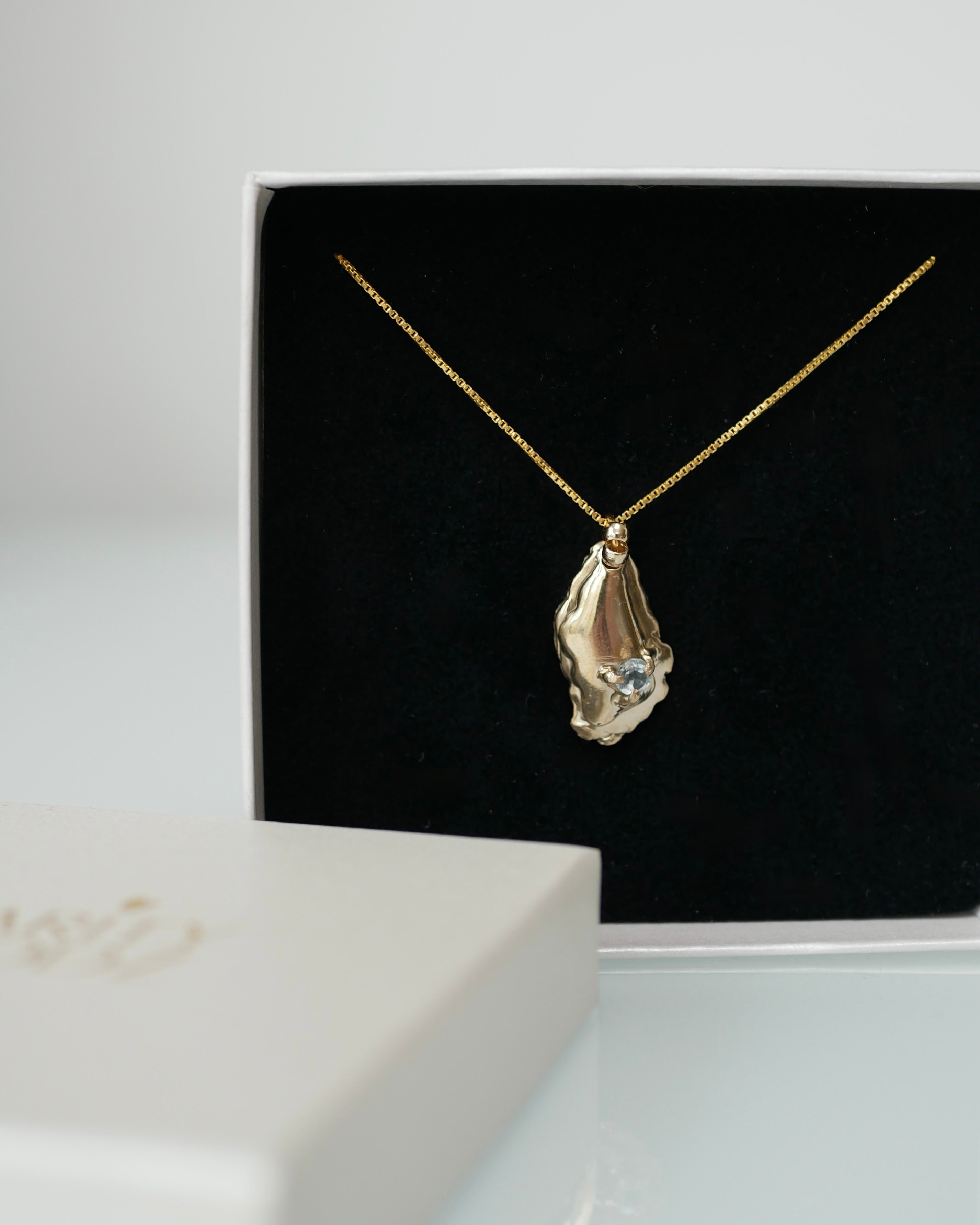 Oyster necklace 02
