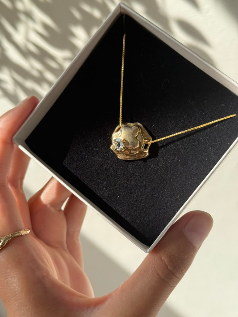 Oyster necklace 01